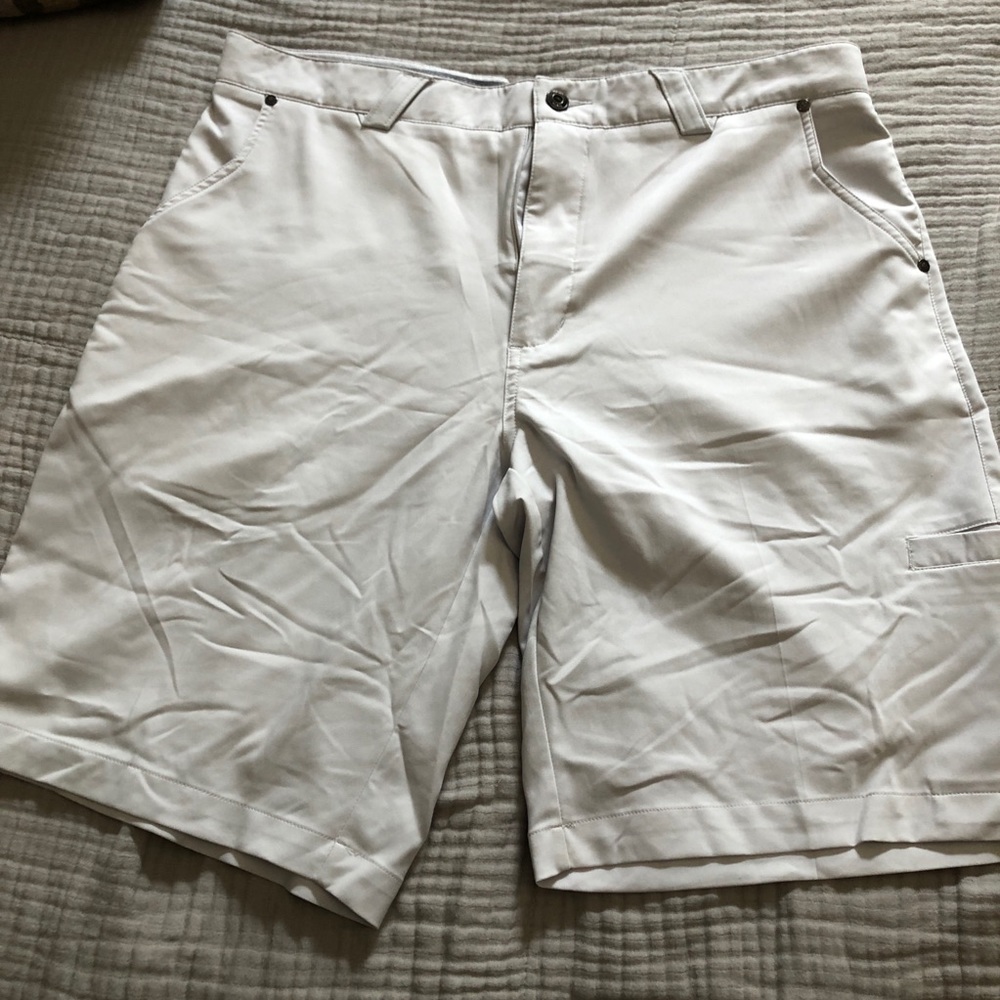 Cream/off white OGIO golf shorts